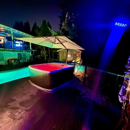 Resort Style Home Living デルタ エクステリア 写真